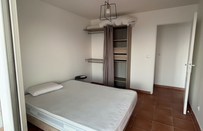Bel appartement duplex T3 meubl&eacute;, avec splendide vue sur mer, dans une petite r&eacute;sidence familiale &agrave; Petit Havr