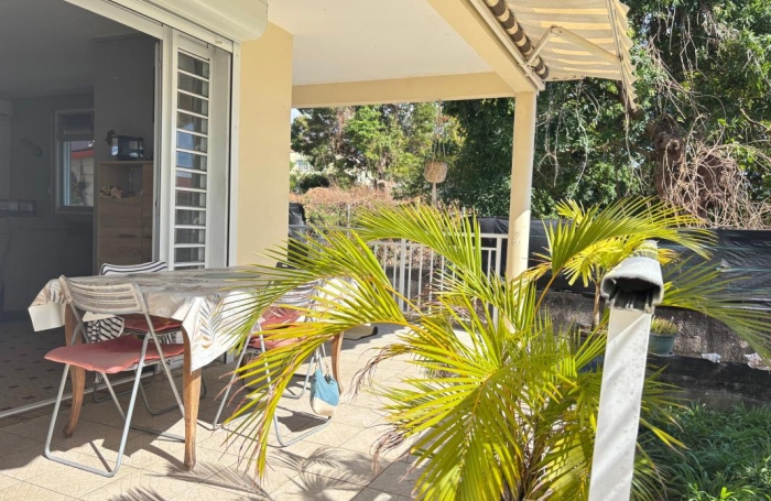 Vente Maison 93m&sup2; 3 pièces Basse-Terre