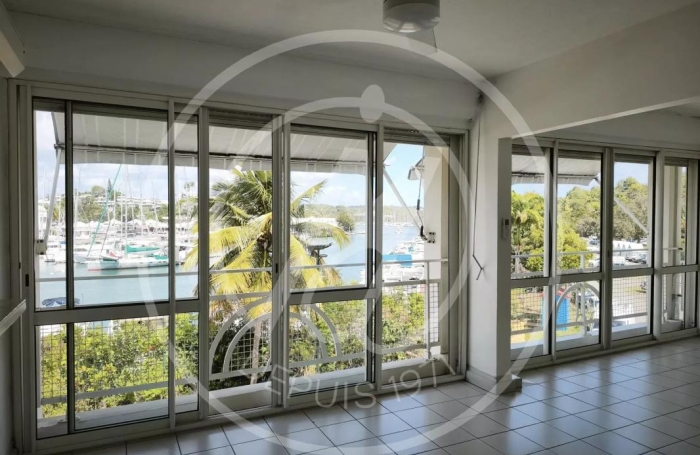 Location Appartement 120.55m&sup2; 4 pièces Pointe-&agrave;-Pitre