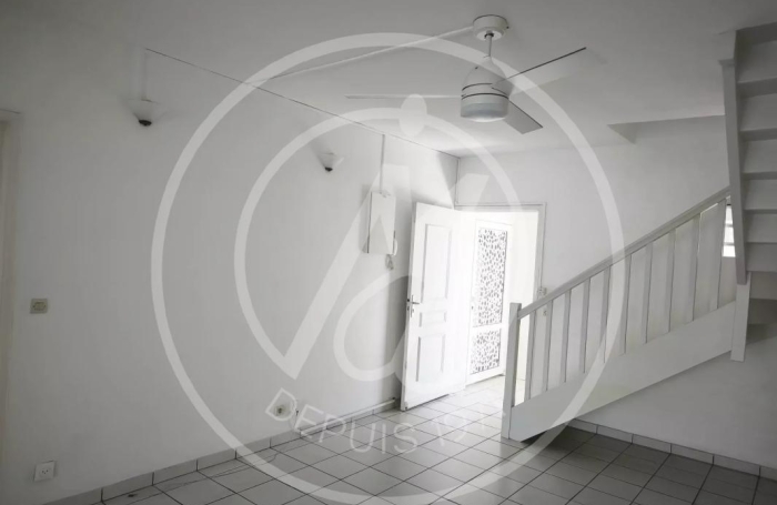 Location Appartement 120.55m&sup2; 4 pièces Pointe-&agrave;-Pitre