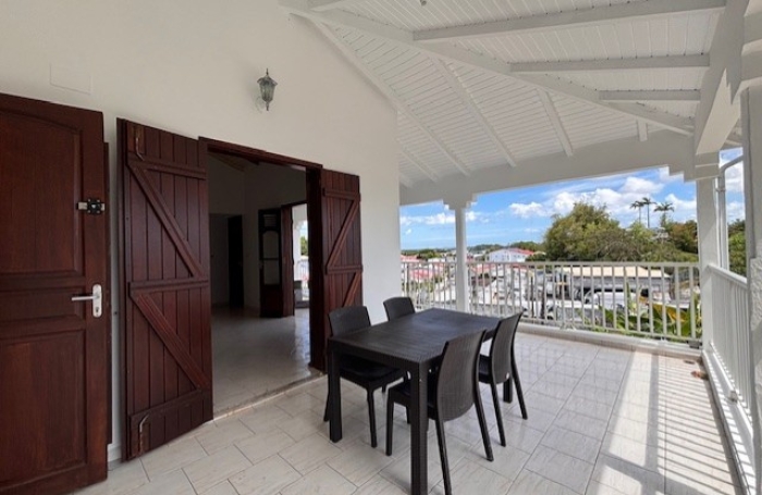 Coup de coeur aux Abymes avec votre agence LONGFORT Immobilier