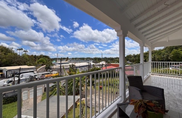 Coup de coeur aux Abymes avec votre agence LONGFORT Immobilier
