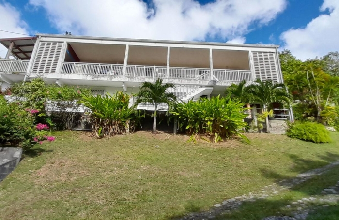 Vente Maison 145m&sup2; 7 pièces Les Abymes