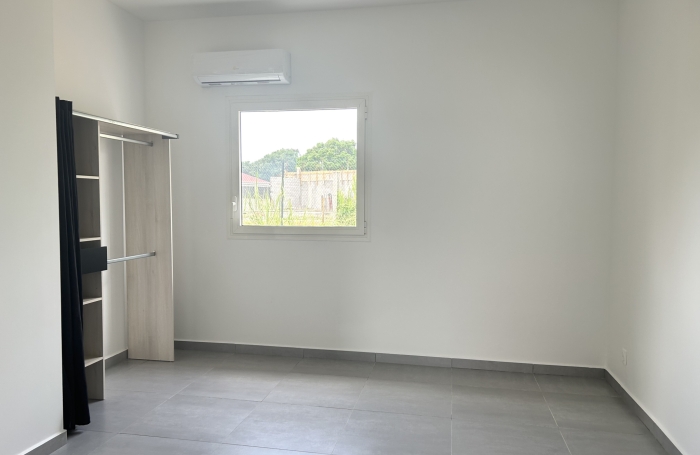 A LOUER GRANDE VILLA F5 RECENTE DE 150M2 A MONTEBELLO - PETIT BOURG