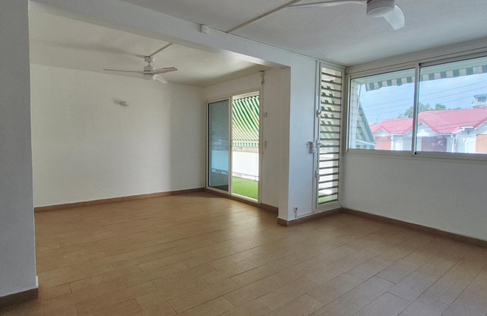 Location Appartement 113.64m&sup2; 4 pièces Les Abymes