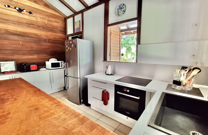 LOCATION MAISON MEUBL&Eacute;E AVEC PISCINE PETIT BOURG