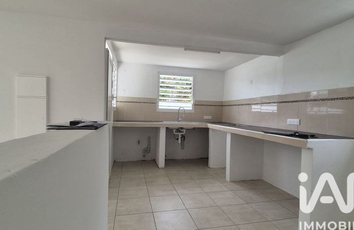 Vente Divers 110m&sup2; 5 pièces Saint Fran&ccedil;ois