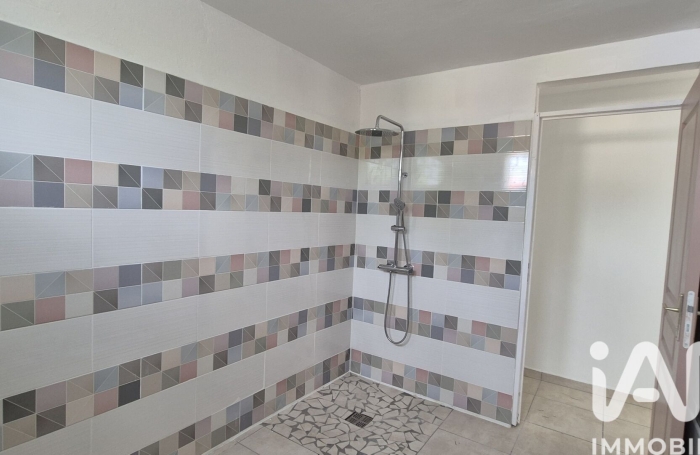 Vente Divers 110m&sup2; 5 pièces Saint Fran&ccedil;ois