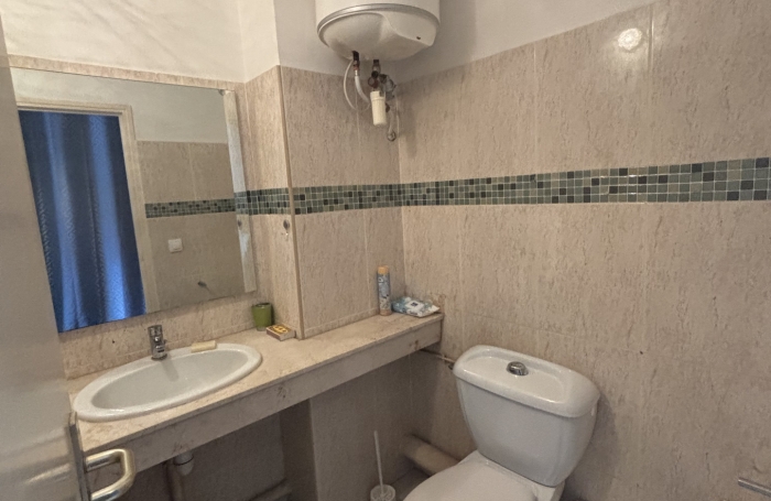 A VENDRE    Appartement T2 Duplex avec terrasse et place de parking privative