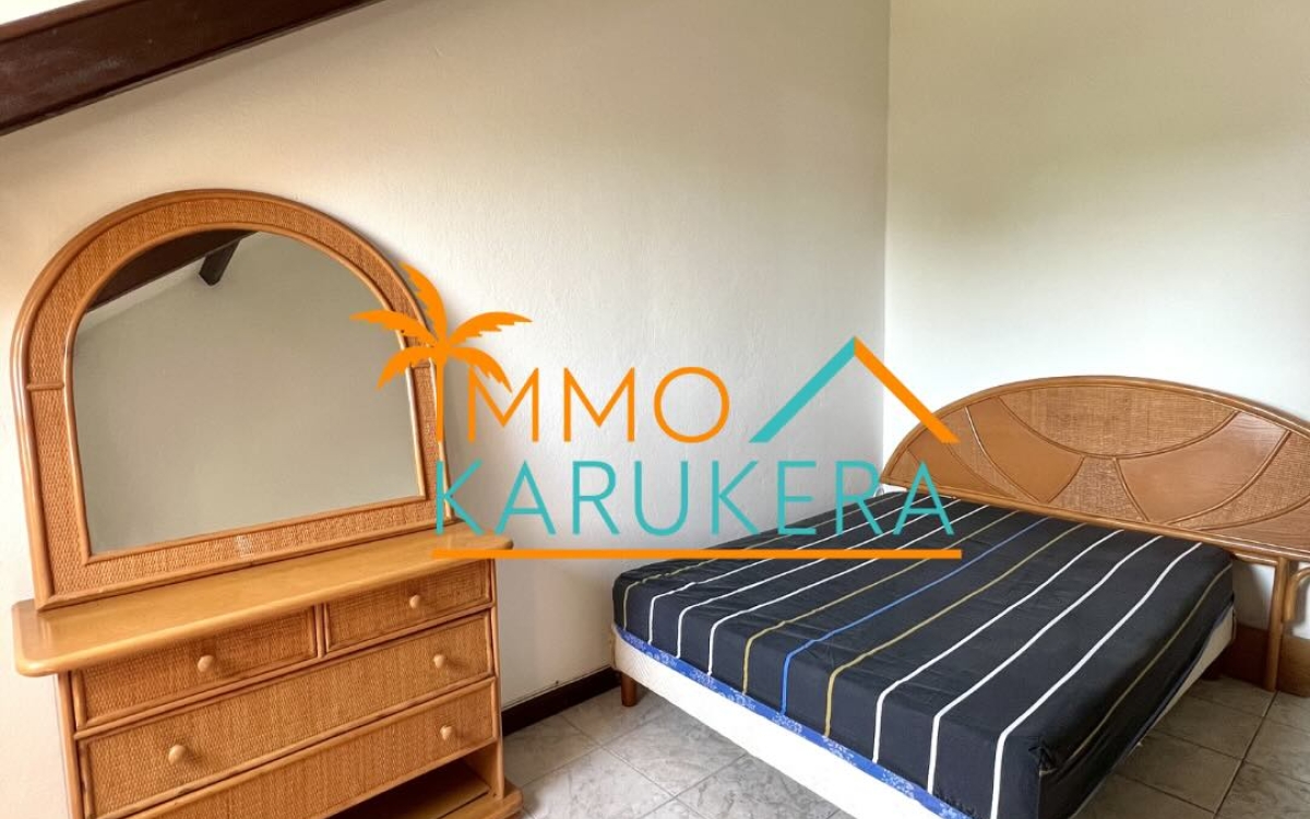 Appartement meubl&eacute; &agrave; Saint-Claude toutes charges comprises 