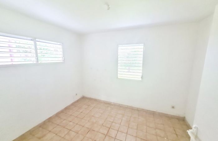 BEL APPARTEMENT T3 1er &eacute;tage