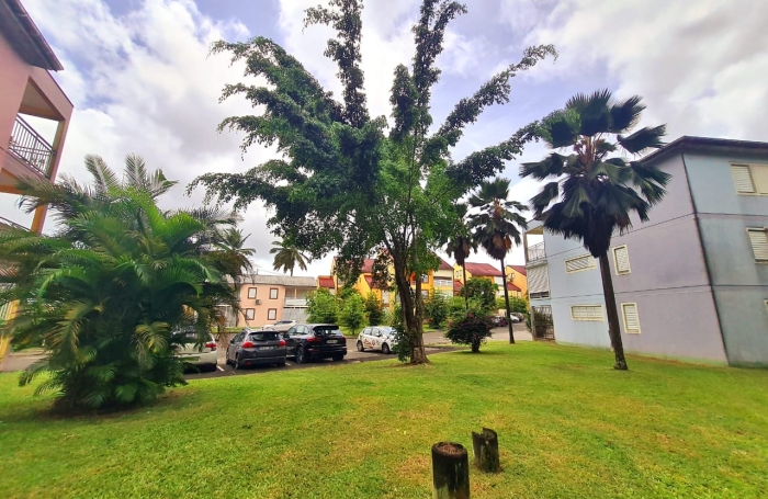 BEL APPARTEMENT T3 1er &eacute;tage