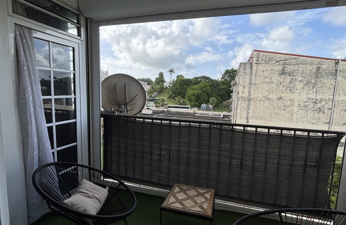 A louer - Appartement F3 meubl&eacute;   R&eacute;sidence Hibiscus aux Abymes