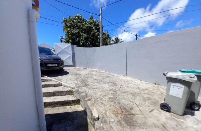 Location Maison 61m&sup2; 3 pièces Gosier