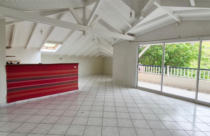 Location Appartement 82.3m&sup2; 2 pièces Bouillante