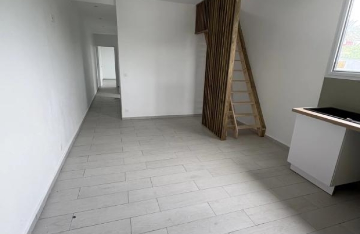 Location Maison 90m&sup2; 4 pièces Gosier