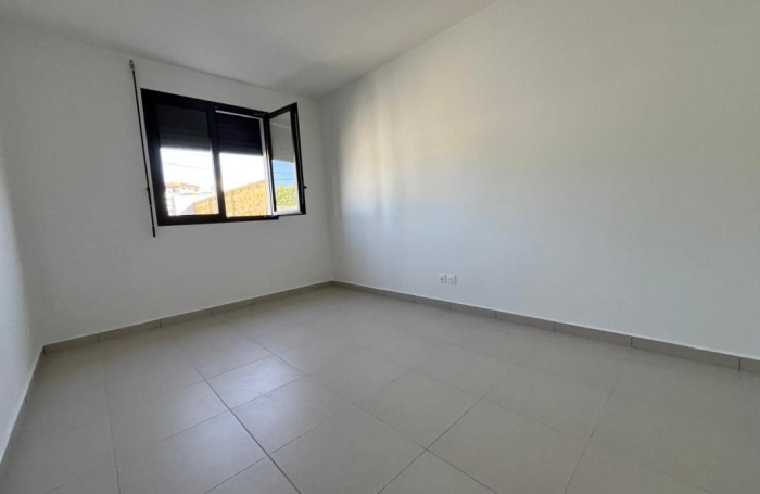 Vente Maison 74m&sup2; 3 pièces Le Moule