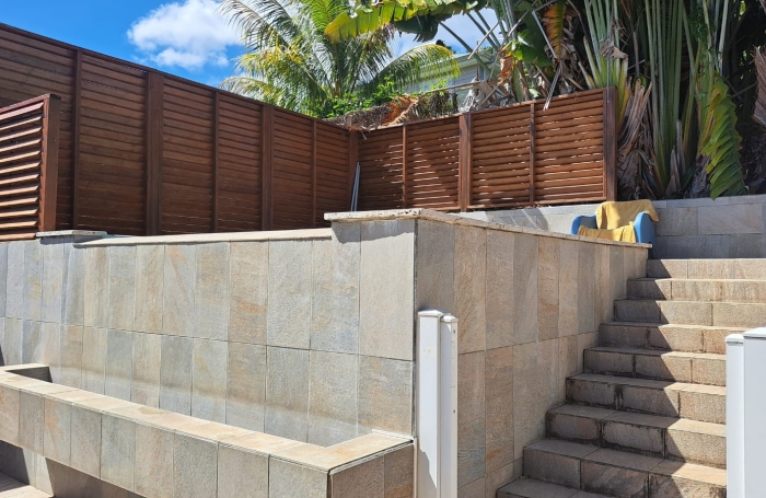 VILLA F5 MEUBLE AVEC PISCINE ET VUE MER