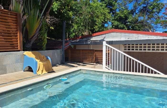 VILLA F5 MEUBLE AVEC PISCINE ET VUE MER