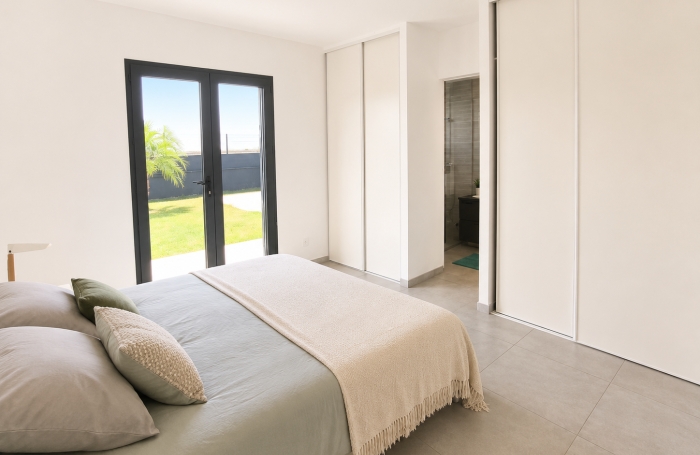 &Agrave; LOUER    villa moderne F5 avec piscine   PETIT-BOURG   Quartier La Grippi&egrave;re