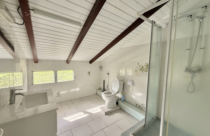 LOCATION HAUT DE VILLA T4 NON MEUBL&Eacute; ABYMES
