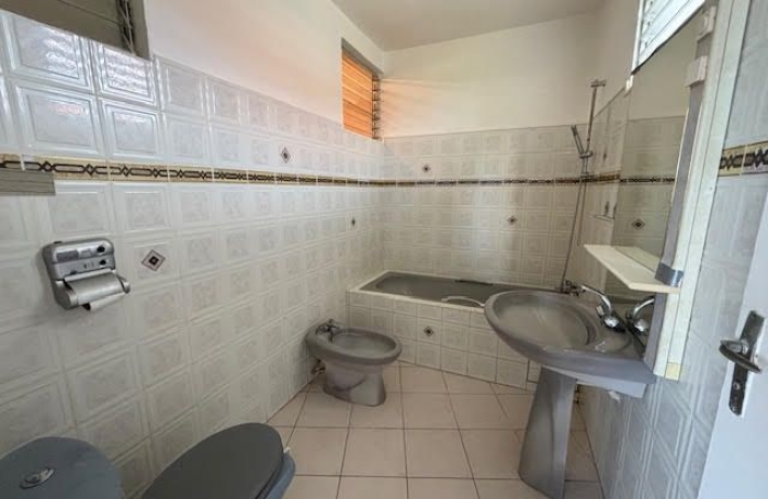 Location Maison 100m&sup2; 4 pièces Saint Fran&ccedil;ois