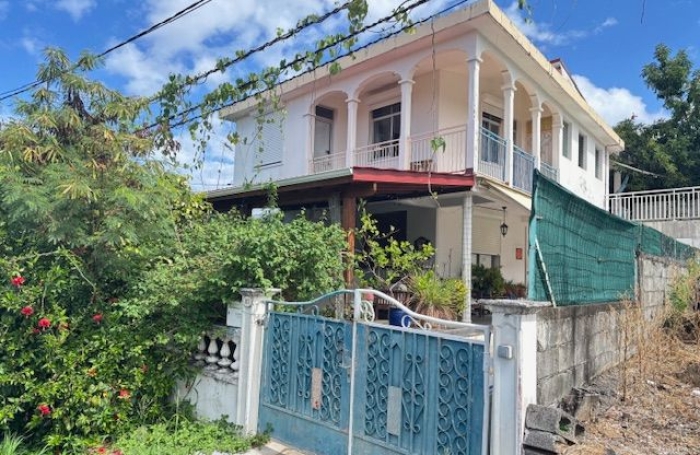 Vente Maison 86m&sup2; 5 pièces Vieux Habitants