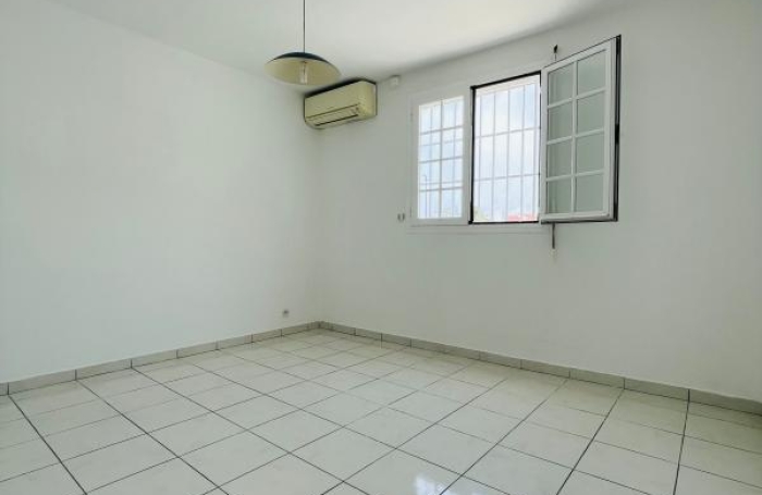 Location Maison 136.47m&sup2; 5 pièces Baie Mahault
