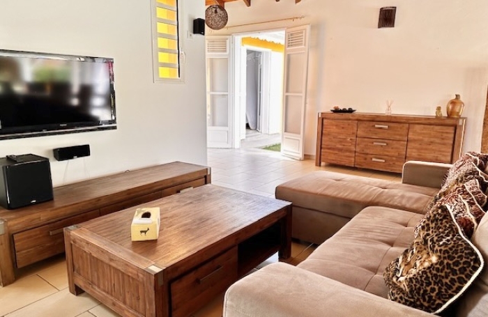 A LOUER VILLA F4 MEUBLEE ENTR PISCINE ET JARDIN INCLUS &agrave; SAINT-ALBAN