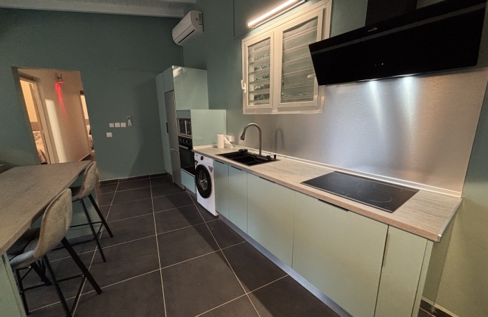 A LOUER - Appartement F3 de standing meubl&eacute;   Le Gosier / Entr&eacute;e de Dampierre