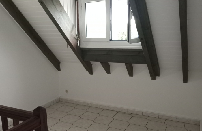 Appartement T3 Duplex (65m2) - Rue Jeanne D'Arc 97160 MOULE