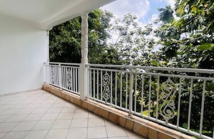 Location Appartement 111m&sup2; 4 pièces Baie Mahault