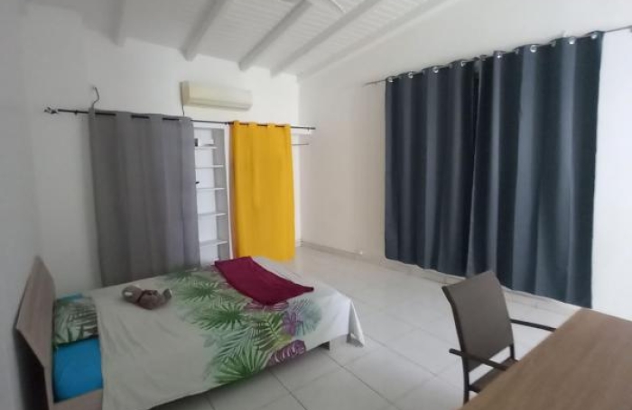 Location Appartement 98.44m&sup2; 3 pièces Basse-Terre