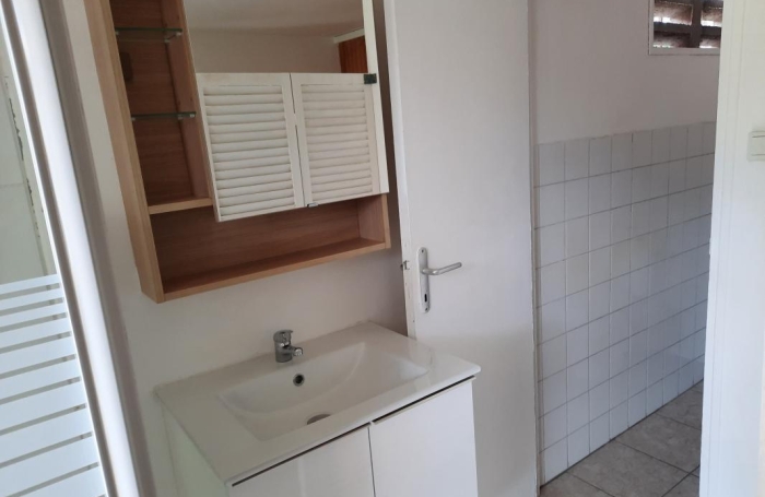 Location Appartement 36.59m&sup2; 1 pièce Les Abymes