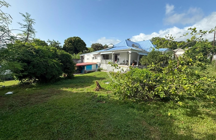 Vente Maison 185m&sup2; 9 pi&egrave;ces Saint Claude