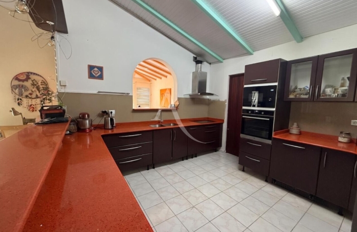Vente Maison 185m&sup2; 9 pi&egrave;ces Saint Claude