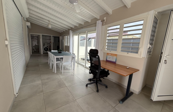 SUPERBE MAISON A LOUER A BAIE-MAHAULT