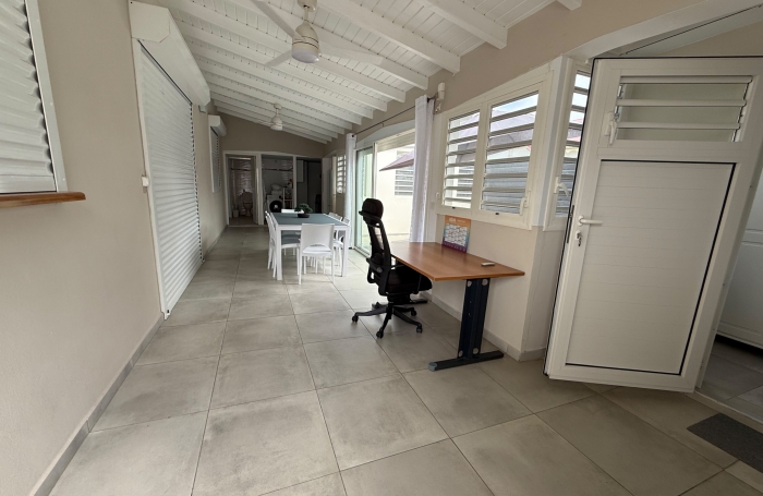 SUPERBE MAISON A LOUER A BAIE-MAHAULT