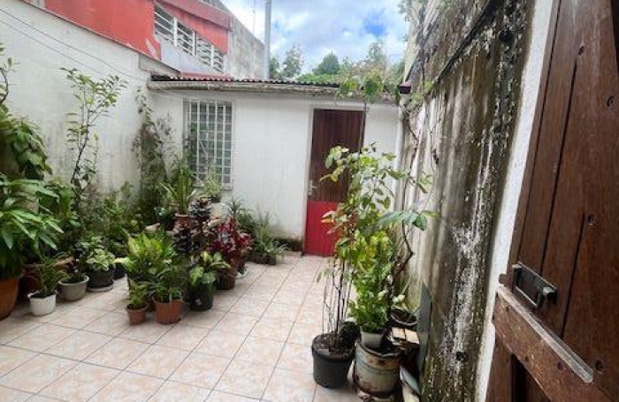 Vente Maison 73.3m&sup2; 5 pièces Pointe-&agrave;-Pitre