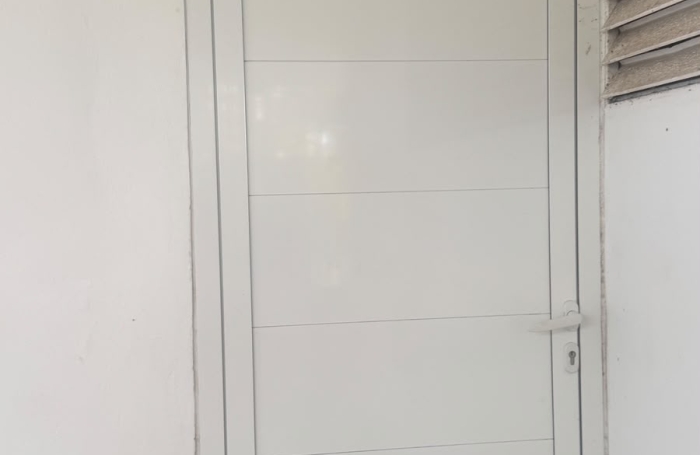 STUDIO MEUBLE EMPLACEMENT PRIVILEGIE