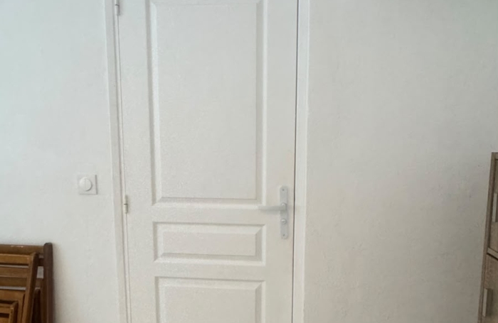 STUDIO MEUBLE EMPLACEMENT PRIVILEGIE