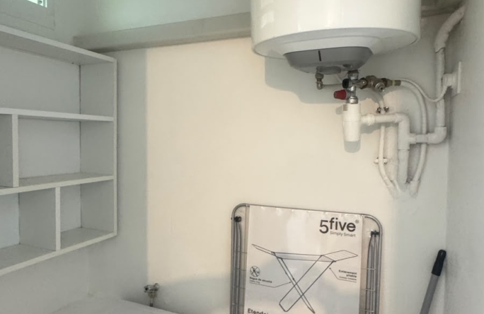 STUDIO MEUBLE EMPLACEMENT PRIVILEGIE