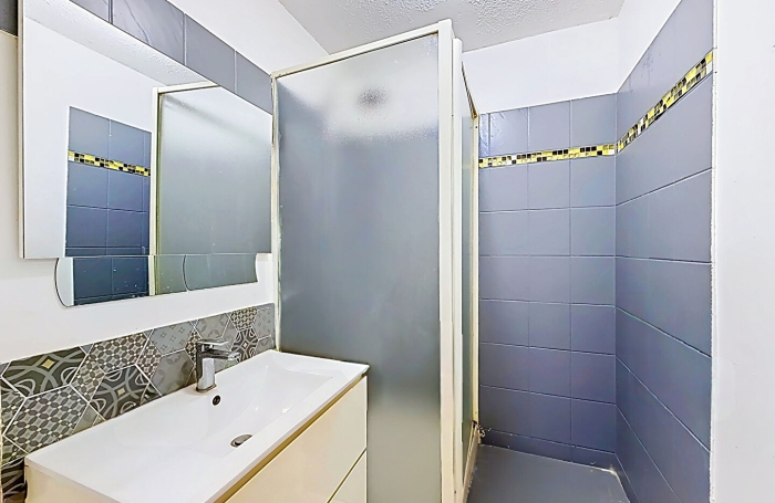 Vente Appartement 58.13m&sup2; 3 pi&egrave;ces Les Abymes