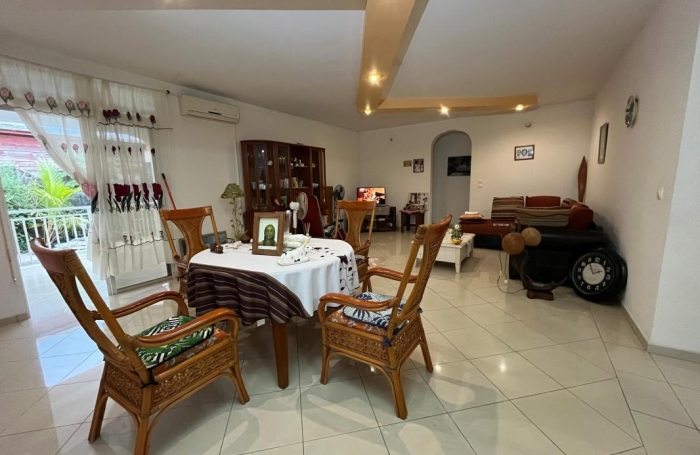 Vente Maison 115.47m&sup2; 4 pièces Sainte Rose