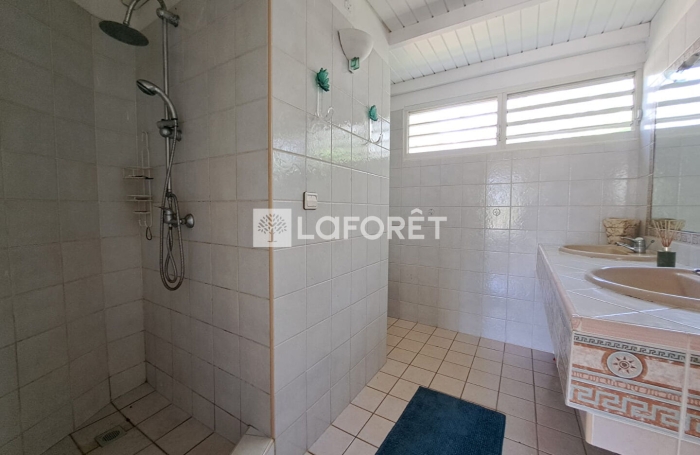 Vente Maison 136m&sup2; 4 pi&egrave;ces Goyave