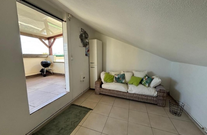Location Appartement 109.44m&sup2; 4 pièces Pointe-&agrave;-Pitre