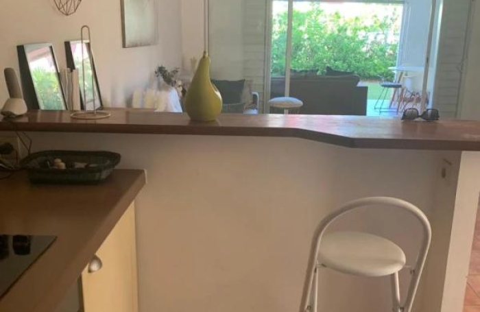 Location Appartement 74.79m&sup2; 3 pièces Gosier