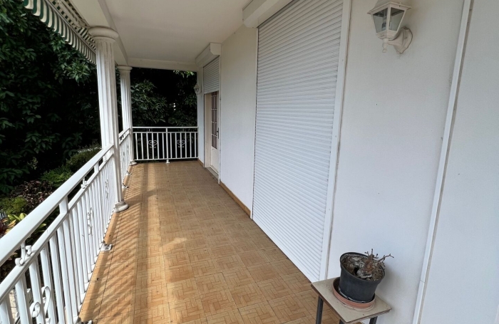 Vente Maison 208m&sup2; 7 pièces Baillif