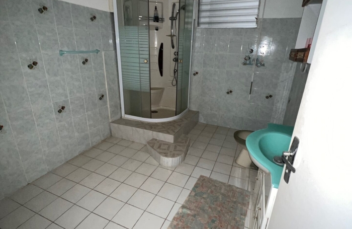 Vente Maison 208m&sup2; 7 pièces Baillif
