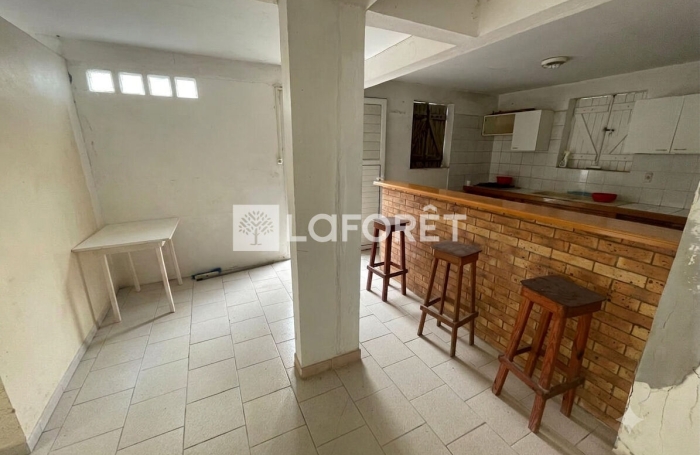 Vente Maison 417m&sup2; 16 pi&egrave;ces Anse-Bertrand